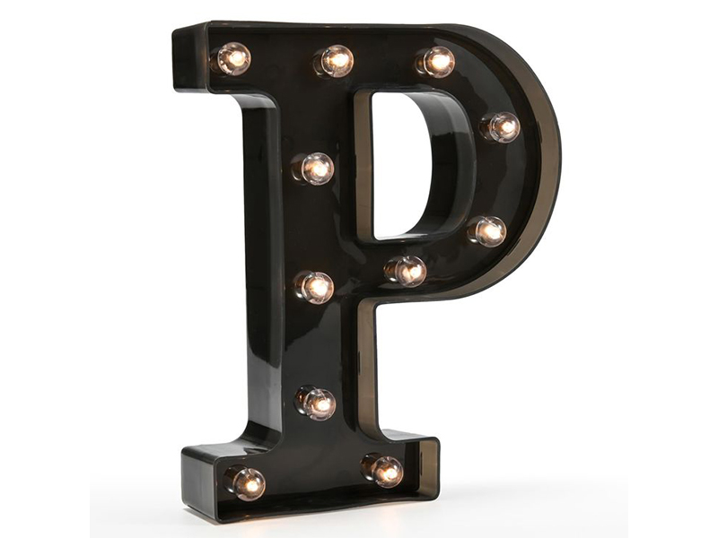 Satin Sign présente des panneaux à ampoule en métal durables et accrocheurs pour une utilisation en extérieur